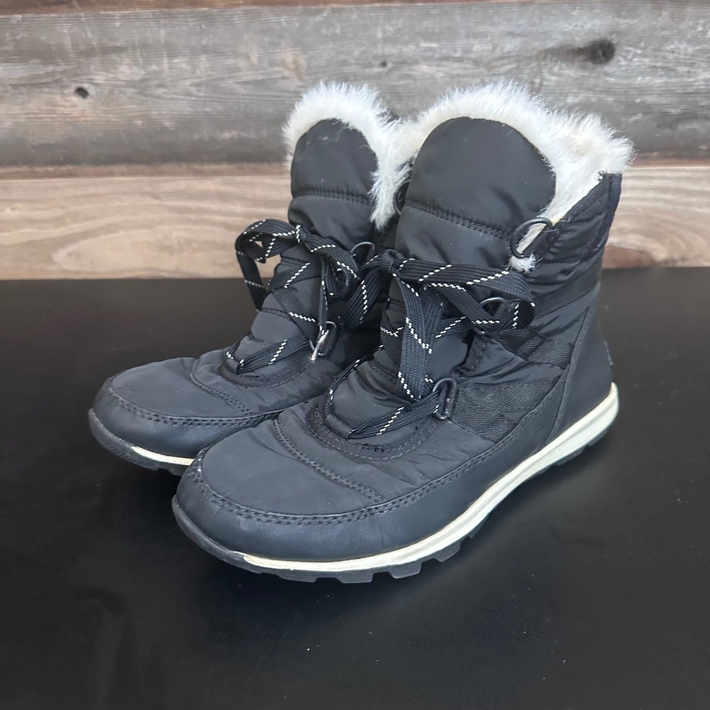 Sorel Whitney Short Lace Black Waterproof Faux Fur Winter Boots Womens Size 7.5